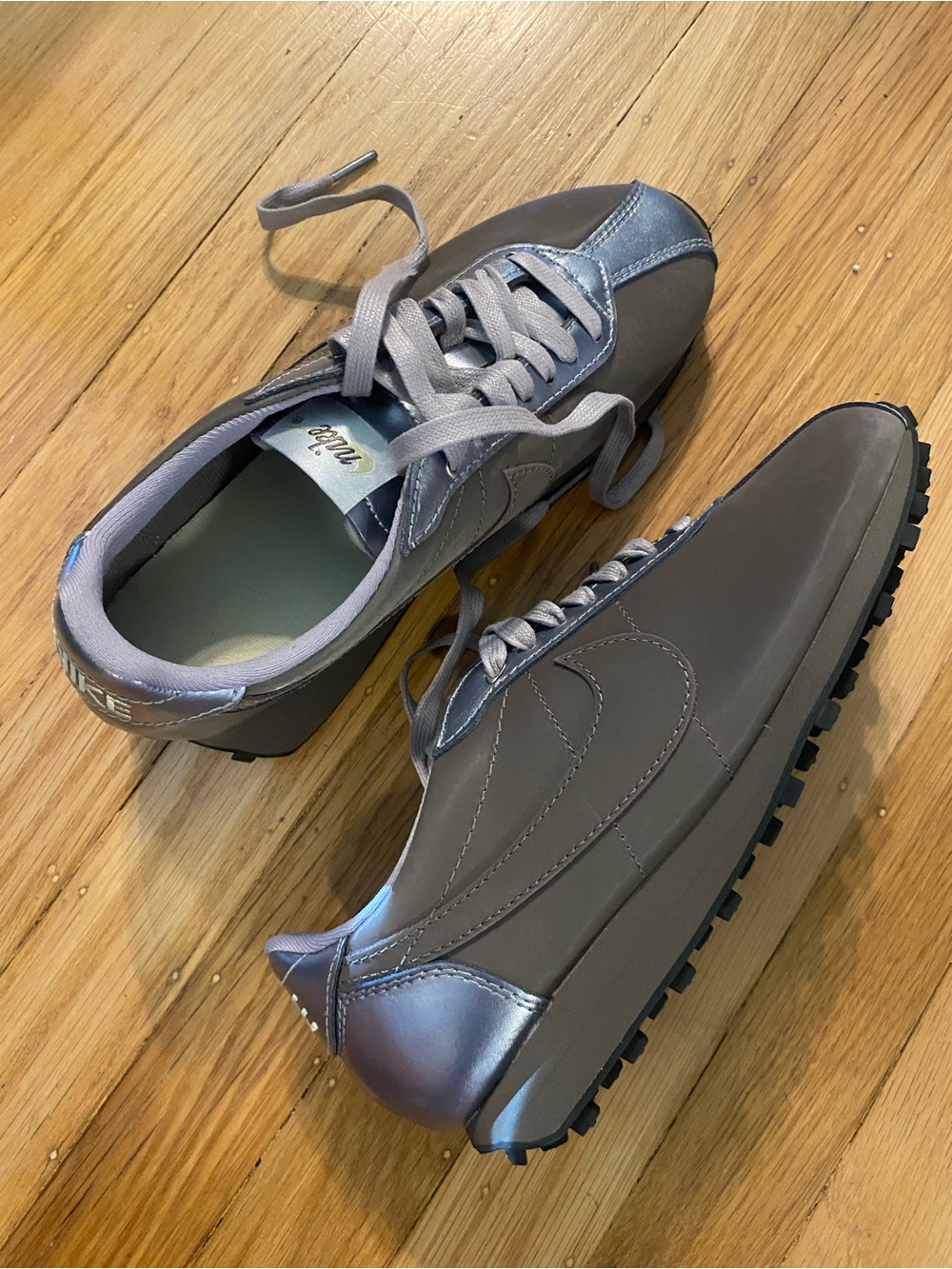 NEW Nike LD-1000 Cave Stone Metallic Silver Womens Shoes